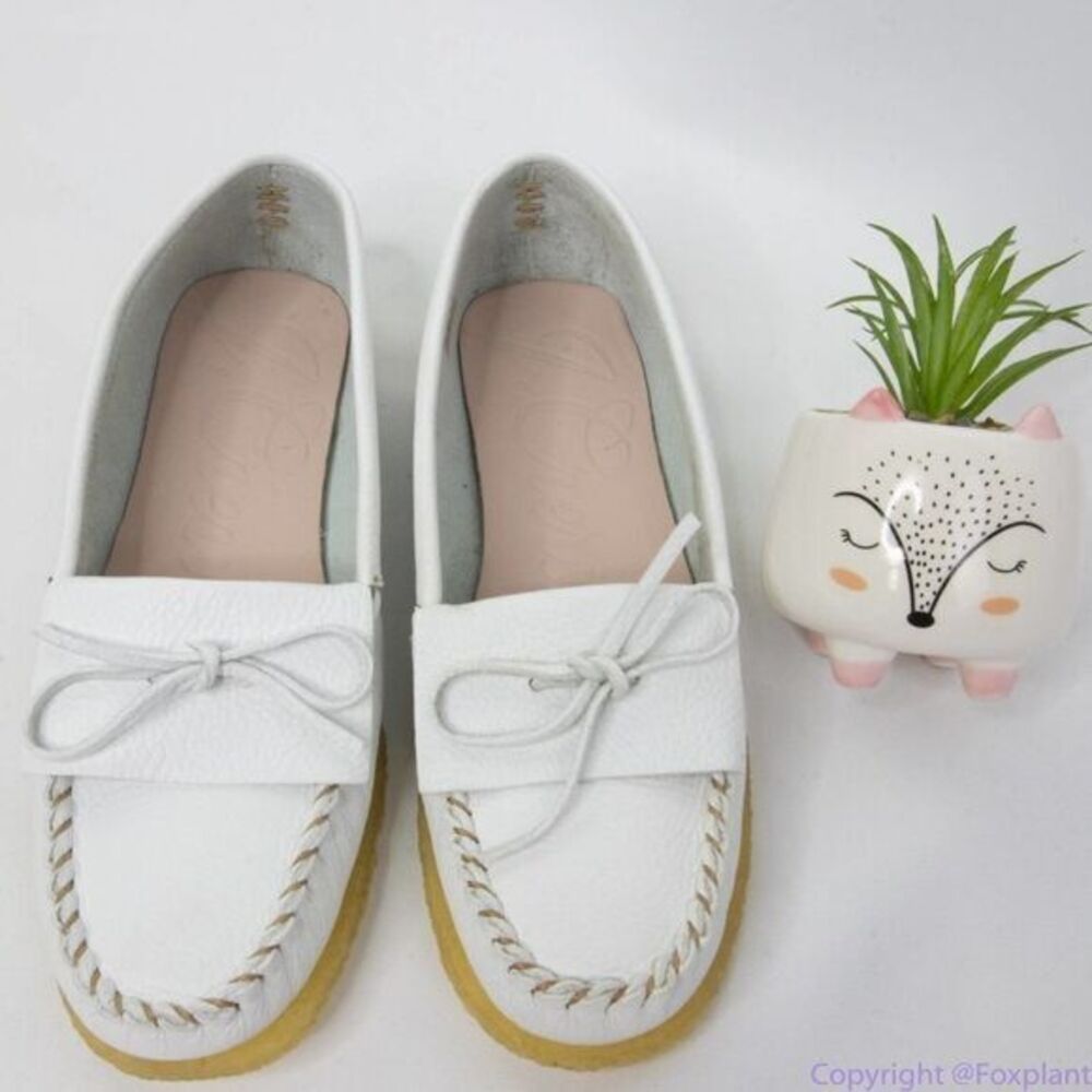 J. Crew Soft unlined leather loafers, size 9, color white, new in box - Picture 4 of 14